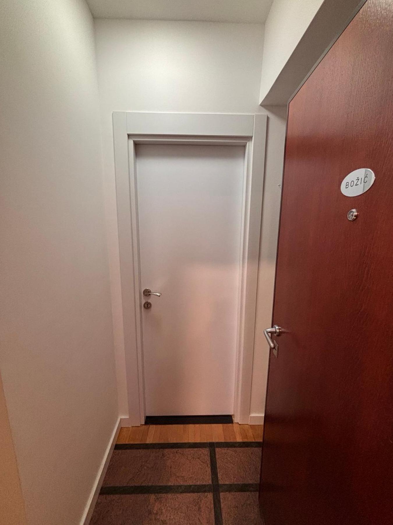Apartment Arena